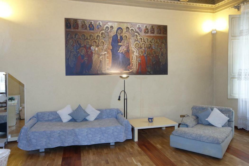 Residenza D'Epoca Montanini Bed & Breakfast Siena Bagian luar foto